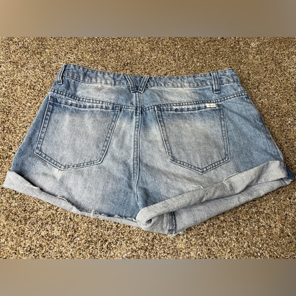 Volcom Jeans Shorts Juniors Size 9 Blue Denim Distressed Button Fly - Picture 3 of 5